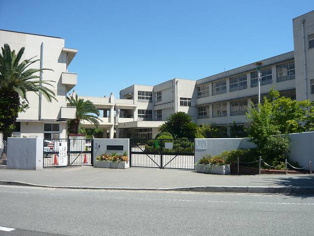 西宮市老松町 株式会社モレス ワンランク上の満足度の高い家づくりをご提案